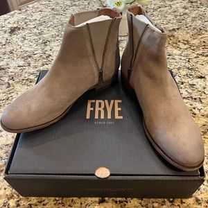 Frye Carly Zip Chelsea Boots